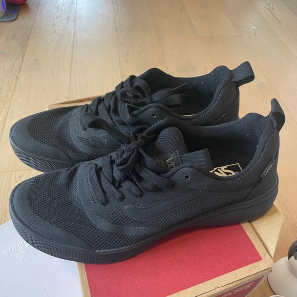 Vans ultra range rapid weld shoe - Picture 3 of 5